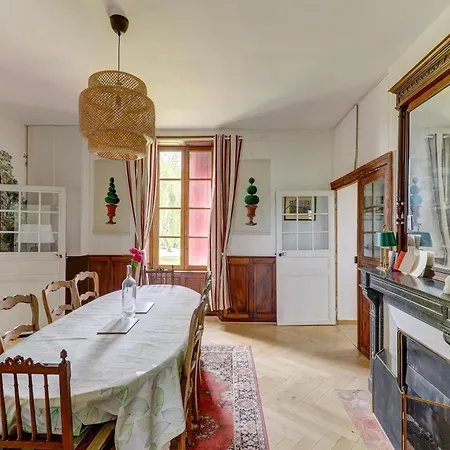Les Marquetons - Maison Xixe Siecle Pour 10 Pers *