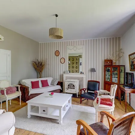 Les Marquetons - Maison Xixe Siecle Pour 10 Pers *
