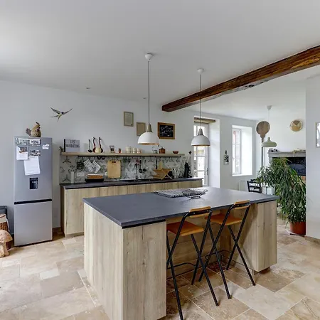 Les Marquetons - Maison Xixe Siecle Pour 10 Pers *